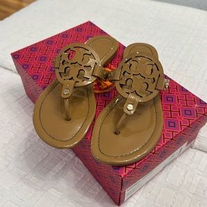 Tory Burch Miller Sandals Tan Patent Leather  Sz 7